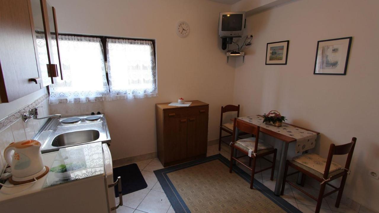 Apartments Trupec Малинска Экстерьер фото