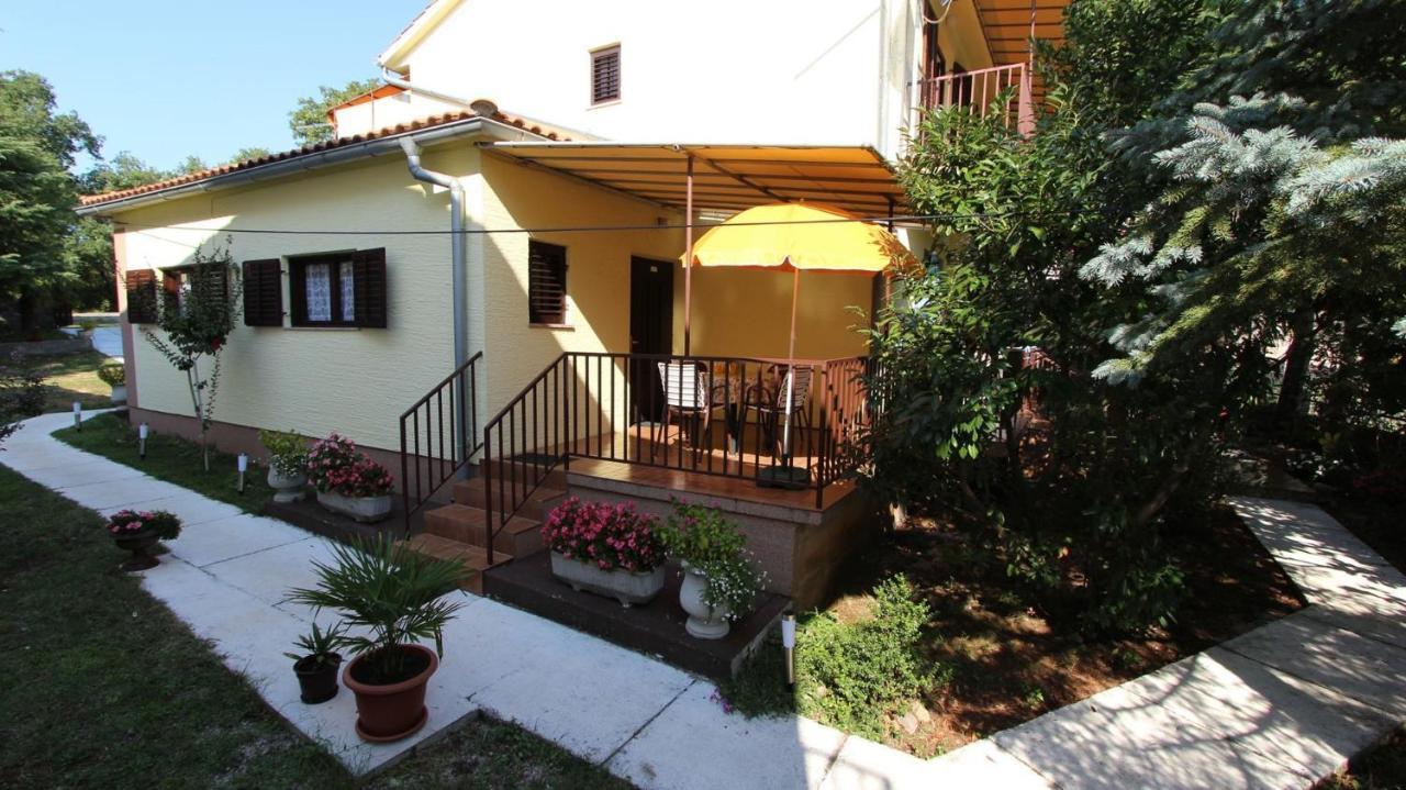 Apartments Trupec Малинска Экстерьер фото