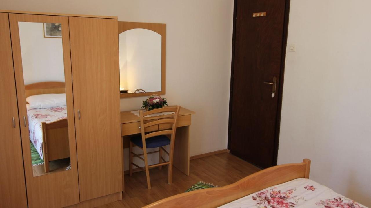 Apartments Trupec Малинска Экстерьер фото